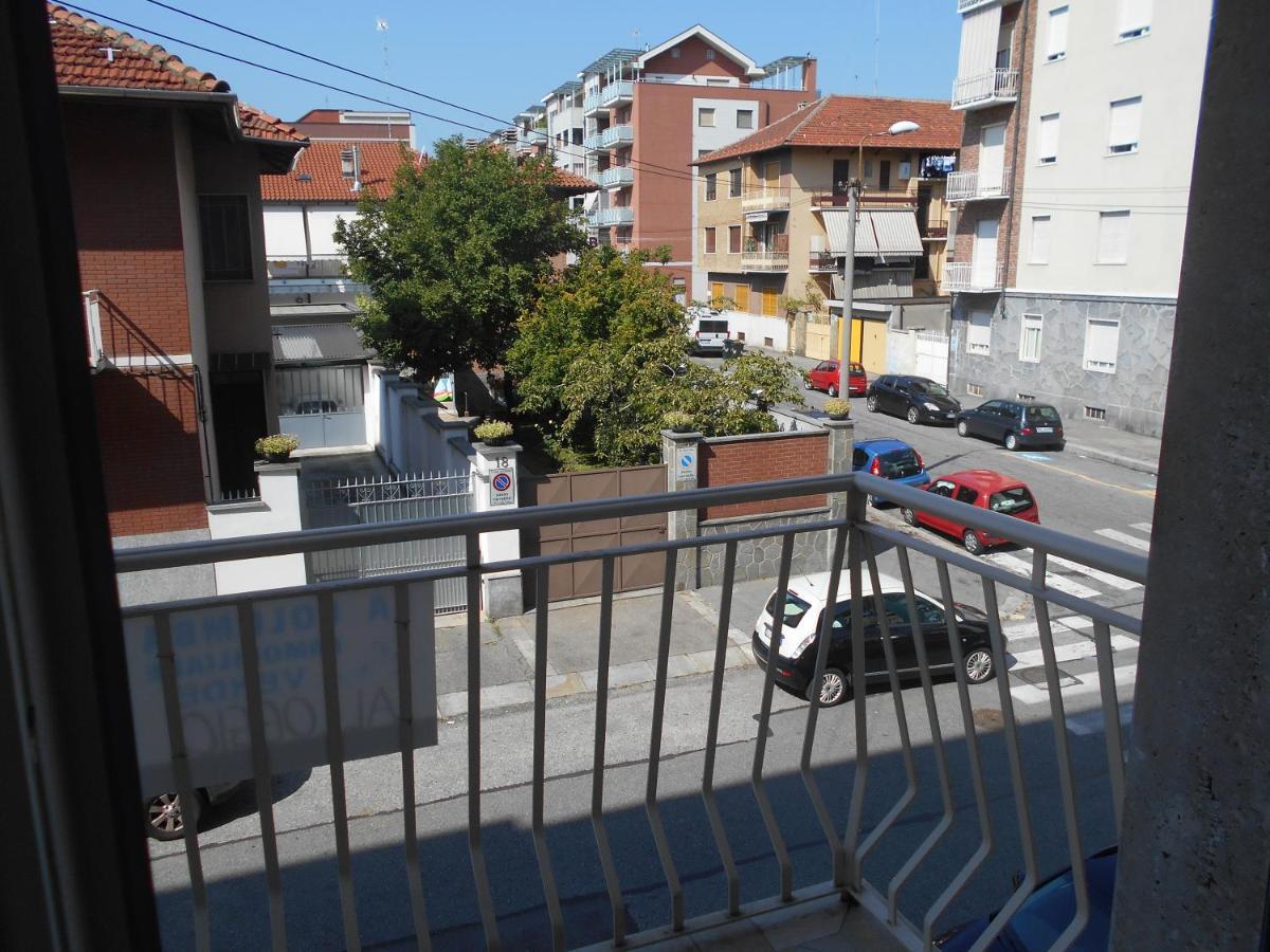 Appartamento A 10 minuti di metro dal centro Torino Esterno foto